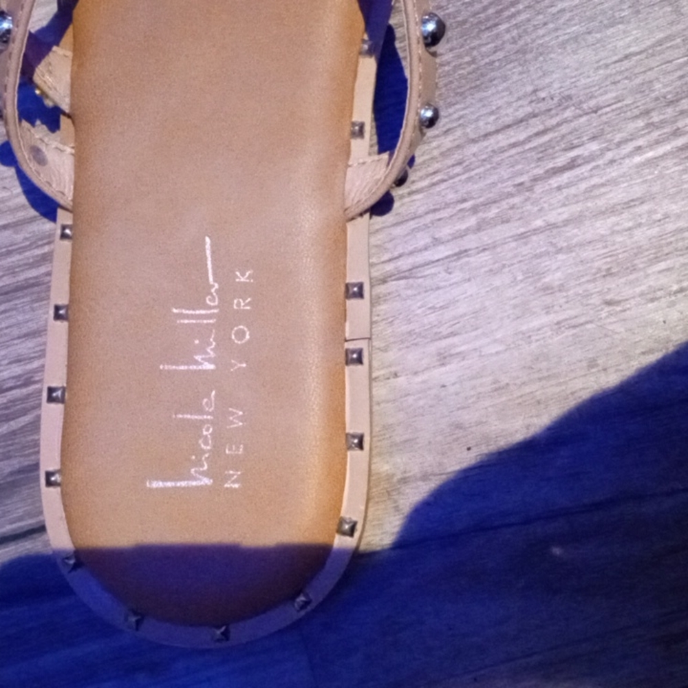 Sandals - Picture 4 of 4